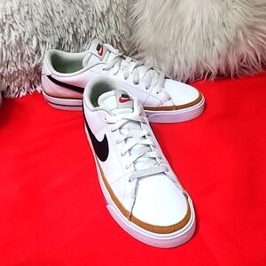 NIKE COURT LEGACY SNEAKERS